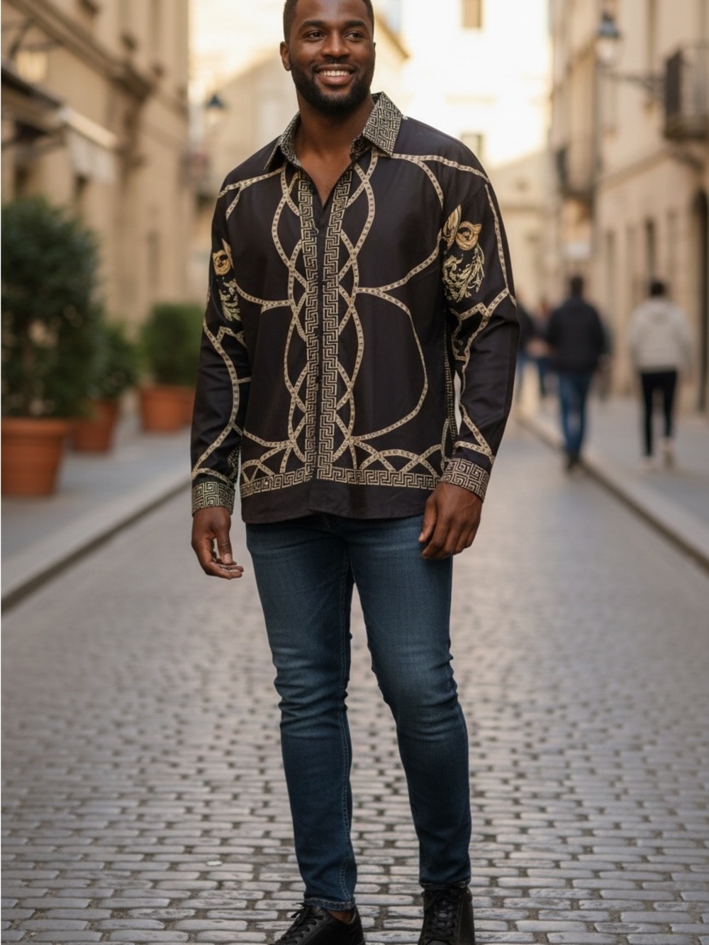 Baroque-Print Button-Up Shirt in Black and Gold - Picture 4 of 15